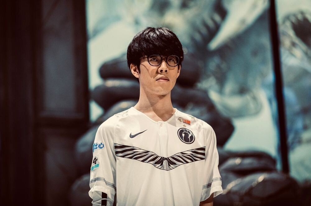 并从中吸取 并从中吸取